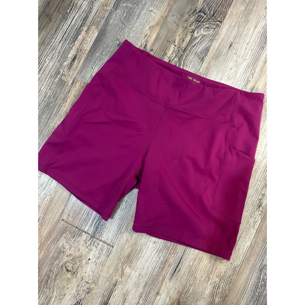 NWOT Tek Gear Adaptive Women Magenta Bike Shorts Side Pockets Size 1X High Rise